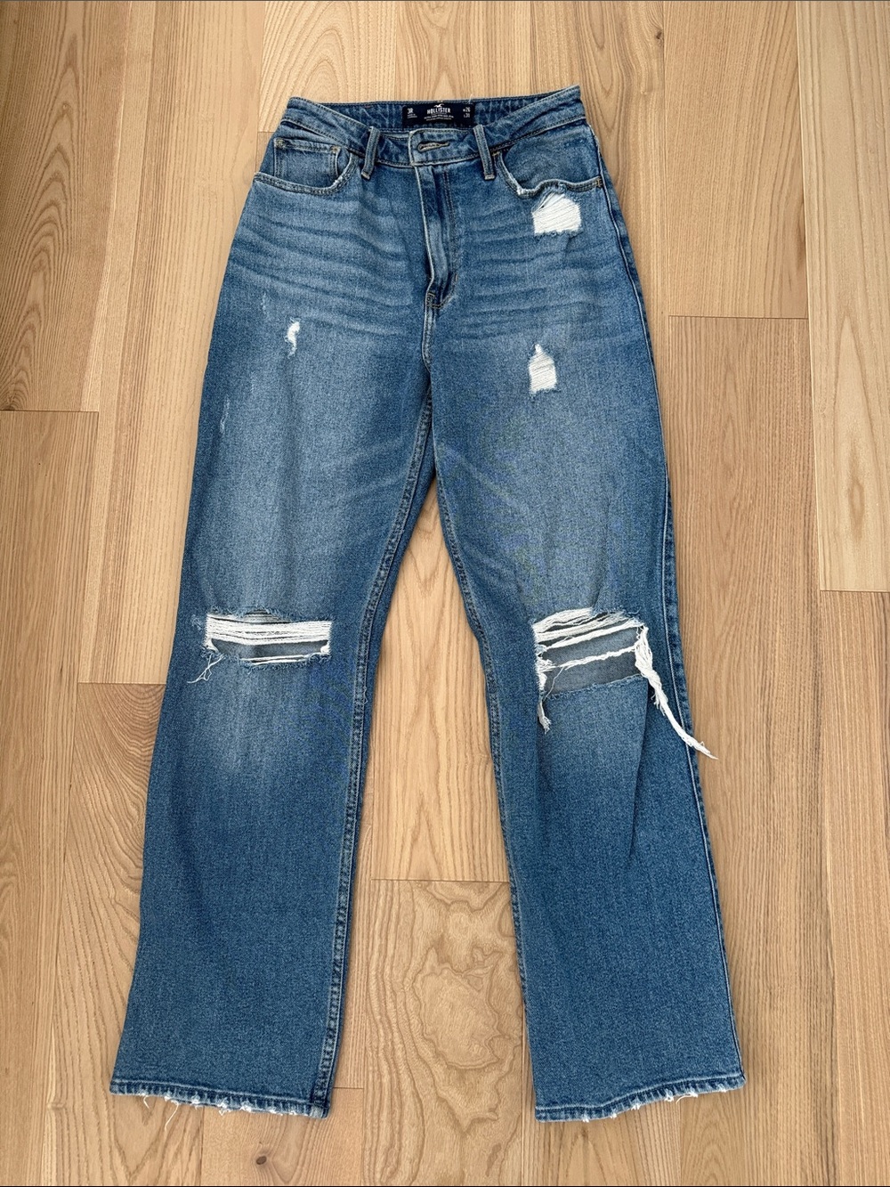 Hollister Women's Ripped Straight-Leg Jeans - Mid Blue